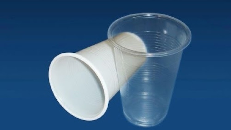 Plastik bardak zararlı mı